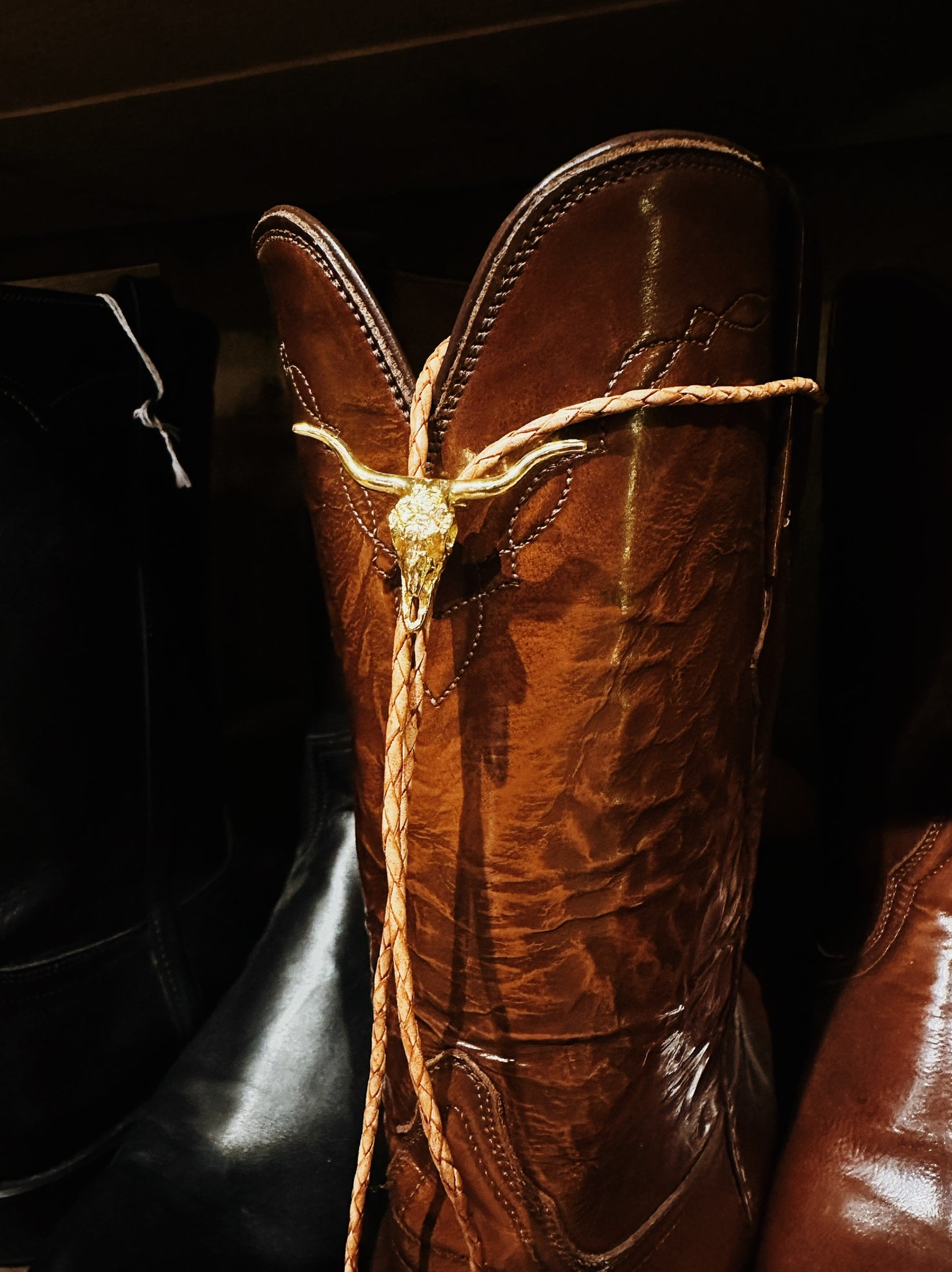 Gold Plated Longhorn Bolo Tie (Tan)